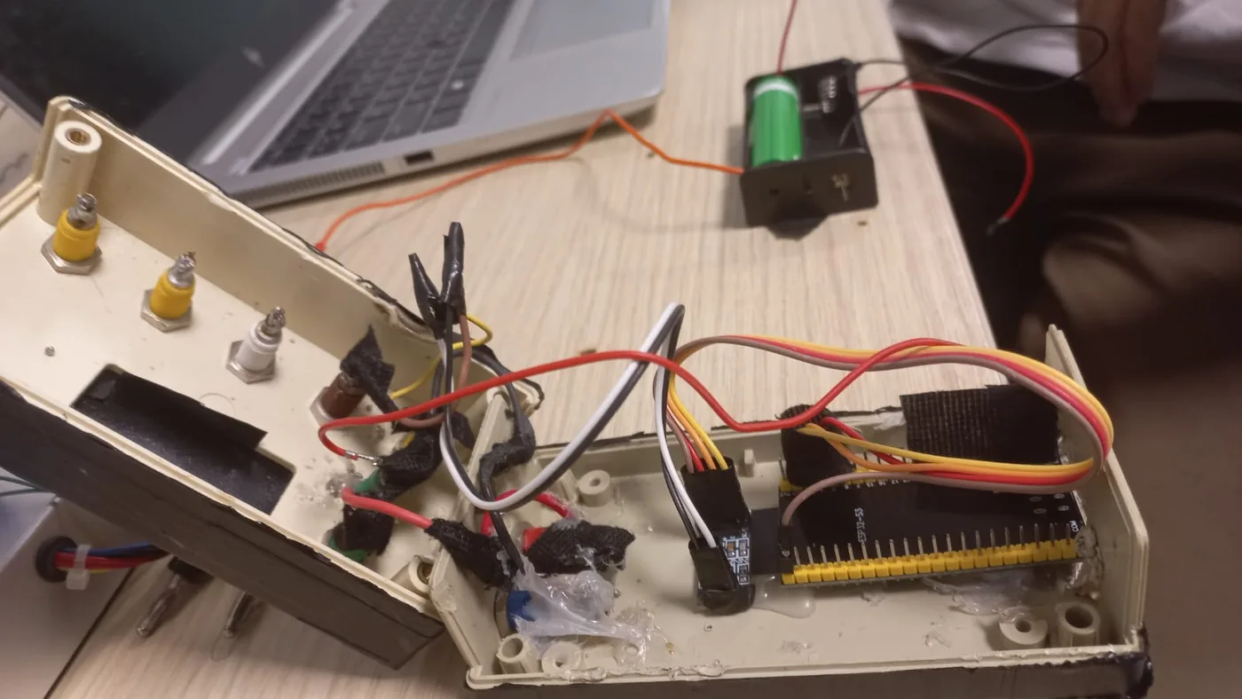 Outil de diagnostic automobile (ECU) — 2/5